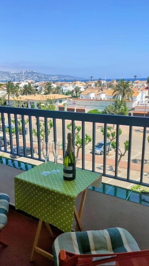 Summer Breeze Apartment Empuriabrava Exterior photo