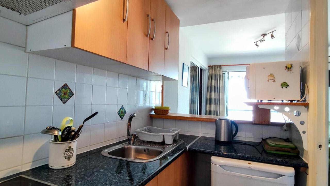 Summer Breeze Apartment Empuriabrava Exterior photo